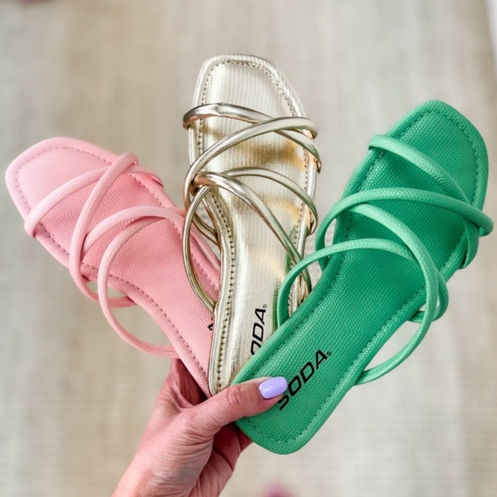 Women's Sandals - Gold - Size 8.5 by Soda